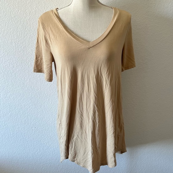 Zenana Outfitters Tops - Nude T-shirt